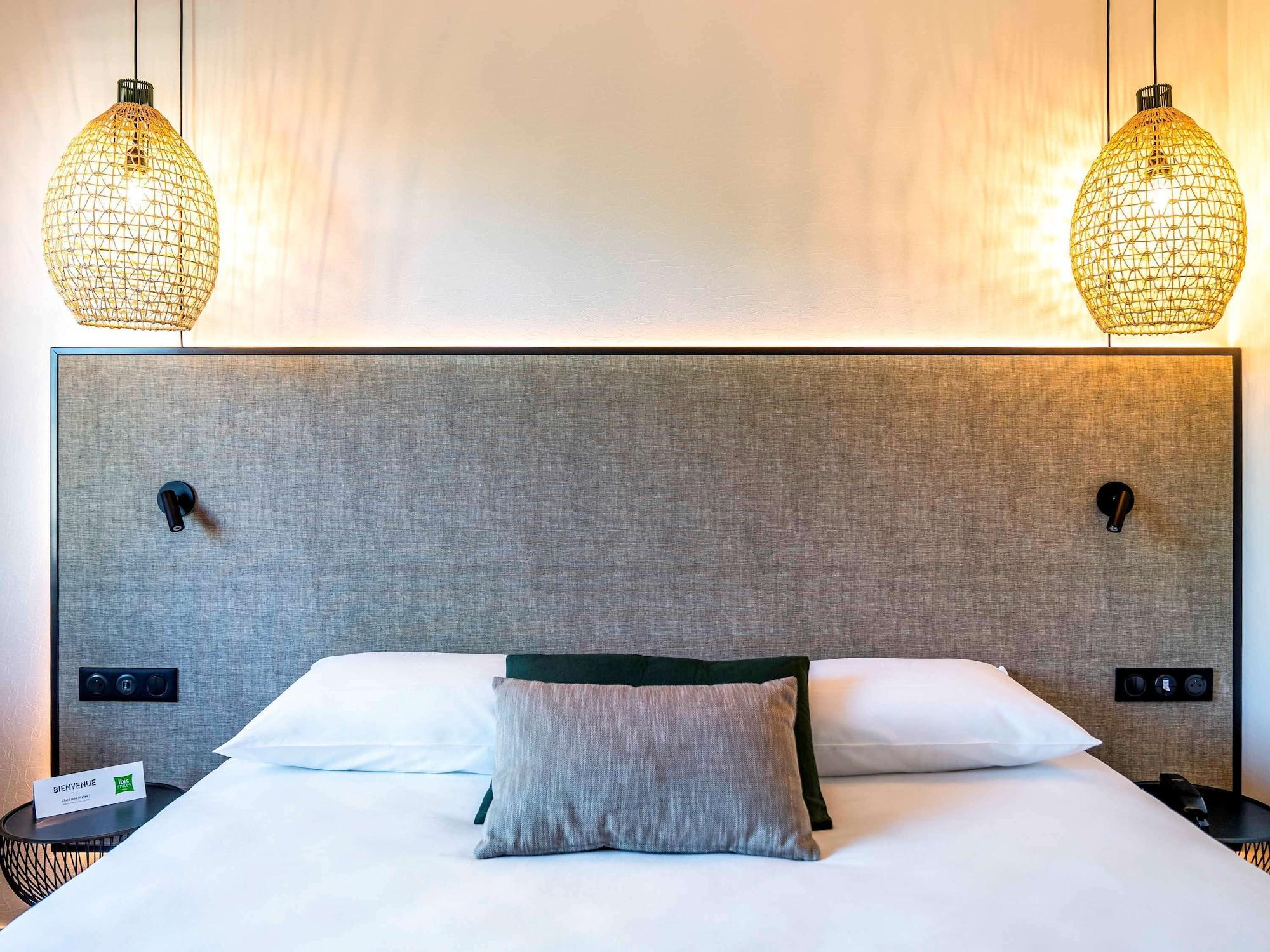 Ibis Styles Rennes Cesson Hotell Exteriör bild